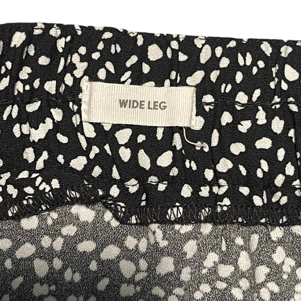 Loft Pull On Black And White Speckled Cropped Wide Leg Pant Size Large